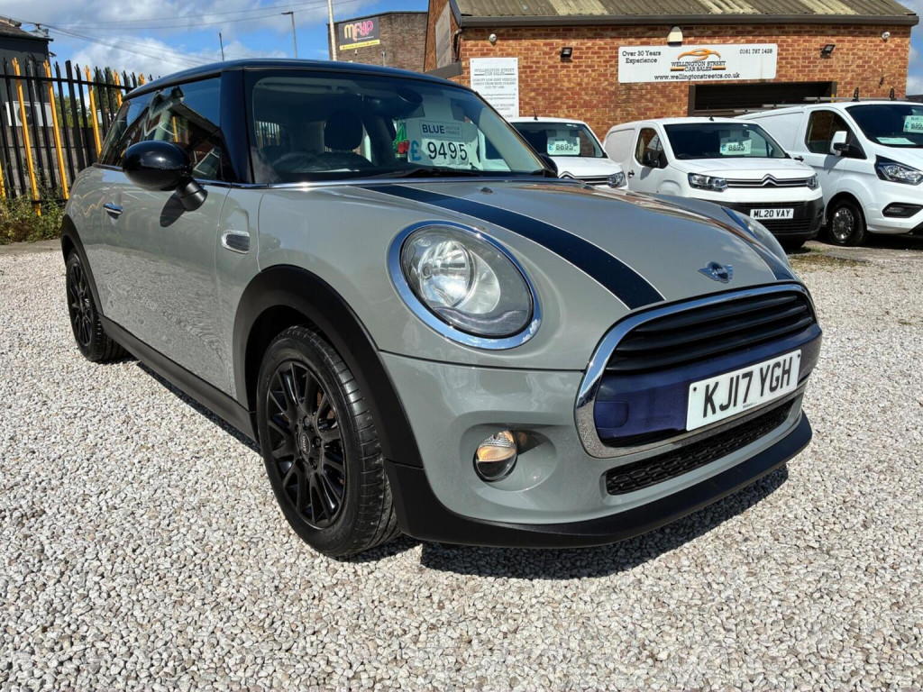 2017 MINI Hatch