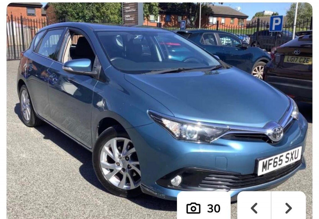 2016 Toyota Auris