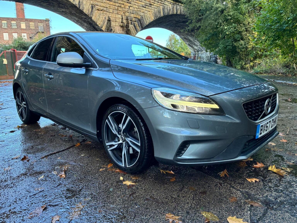 2018 Volvo V40